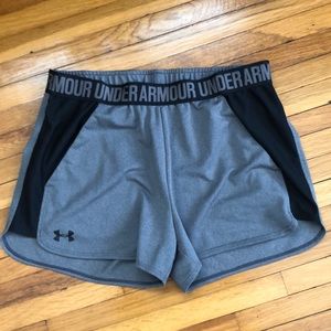 Under Armour Women’s Shorts-Medium